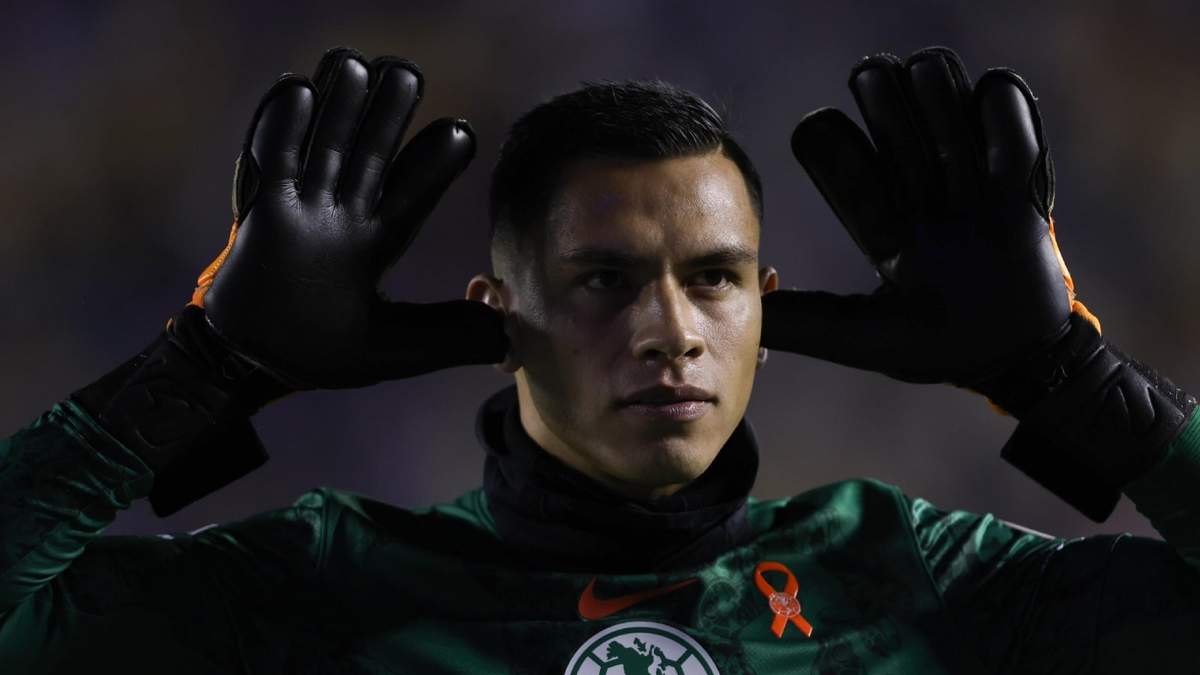 El portero Luis Ángel Malagón del América