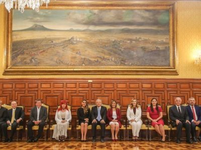 El INE ordena a gobernadores de Morena bajar tuits sobre la consulta que violan la veda