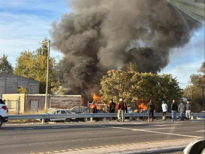 Un voraz incendio afectó a una vivienda en Senillosa cerca de la ruta 22