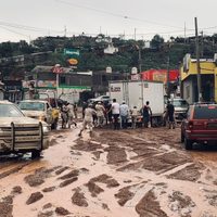 Tres personas murieron arrastradas por corrientes de agua en Nogales (Videos)