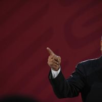 AMLO critica al INAI, INEE y organismos energéticos: son ejemplo de obesidad burocrática