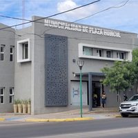 Llamativo robo en la municipalidad de Plaza Huincul tras ingresar por una ventana