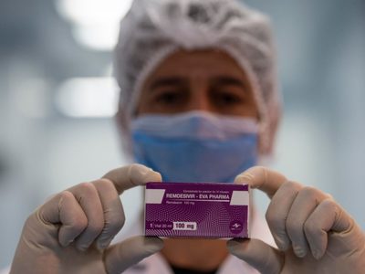 Estados Unidos compró casi todo el stock de un medicamento para el coronavirus