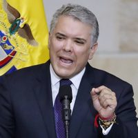 Iván Duque repudió el ataque perpetrado en un aeropuerto de Colombia: hay tres fallecidos