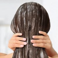 La mascarilla de azúcar viral que es ideal para nutrir y alisar tu cabello sin pasar por la peluquería