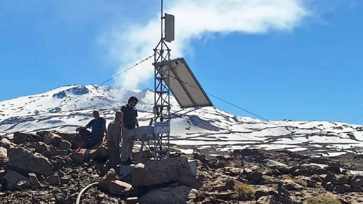 Es fundamental contar con el monitoreo continuo de los volcanes en tiempo real, Fuente: (Gobierno de Neuquén)