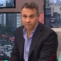 Sergio Lapegüe no pudo contener sus lágrimas tras la triste noticia del deceso de Maradona