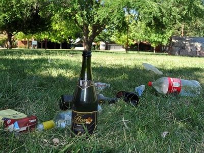 "En la plaza": Los pescó la policía "in fraganti" en Cipolletti