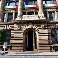 Contra todo pronóstico, Banxico baja la tasa pese a guerra en Medio Oriente y divide a su Junta