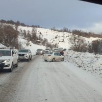 Tres rutas están inhabilitadas y advierten por hielo en la zona de los pasos fronterizos
