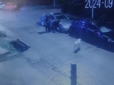 Dos jóvenes pincharon y tajearon más de 100 cubiertas luego de ser expulsados de un boliche