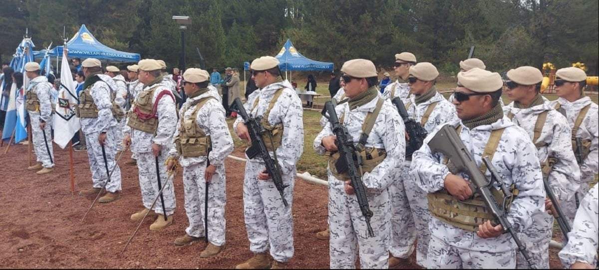 Formación de los efectivos de la Compañía de Cazadores de Montaña 6. Fuente: (Infantería.com.ar)