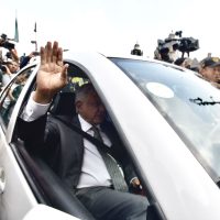 A puerta cerrada, AMLO se reúne con su futuro gabinete