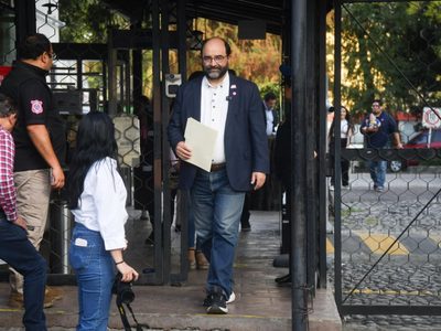 Somos México solicita al INE su registro como partido político