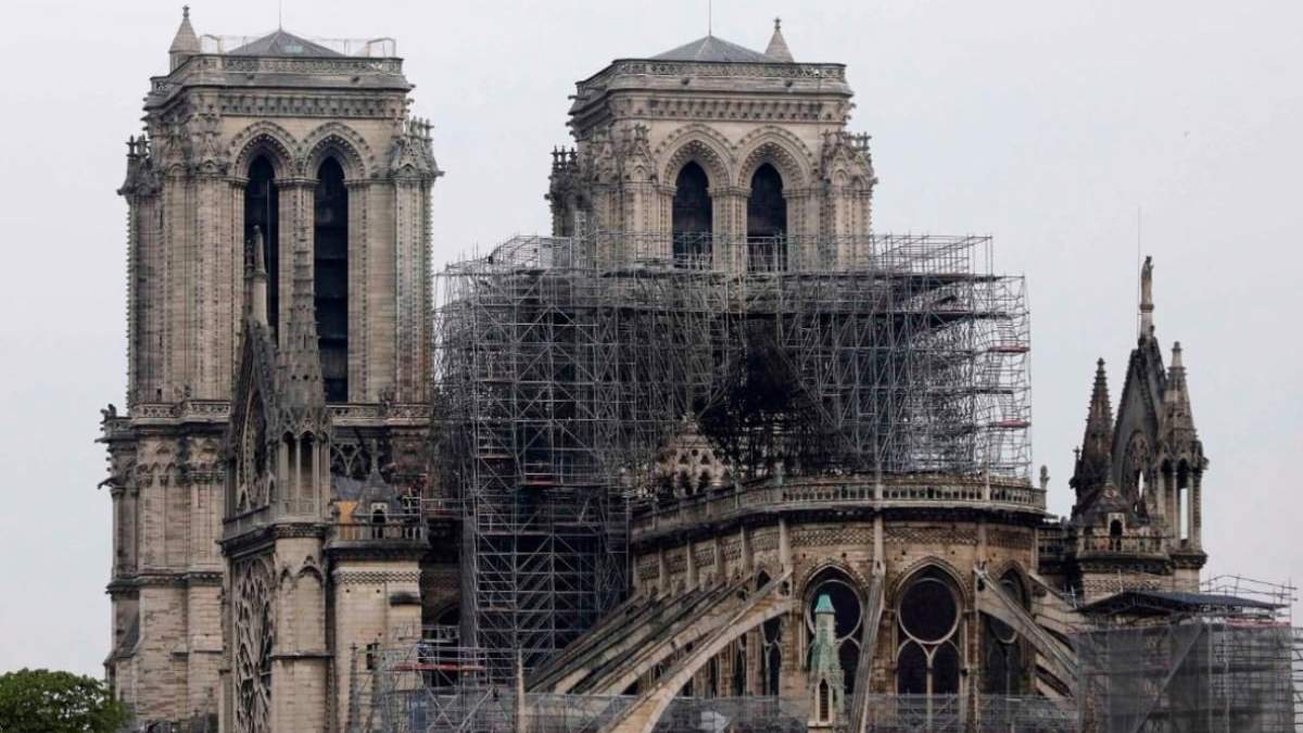 Reconstruirán la aguja de la catedral parisina. Fuente: (Instagram)