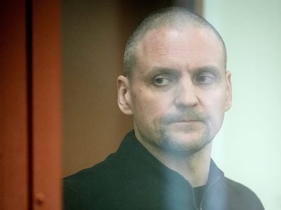 Activista a favor de la guerra y crítico de Putin es sentenciado a seis años de prisión