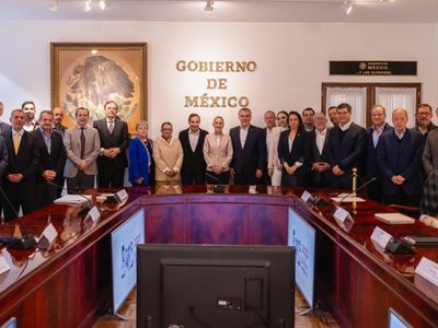 Ebrard se reúne con sector privado ante imposición de aranceles de Estados Unidos a México