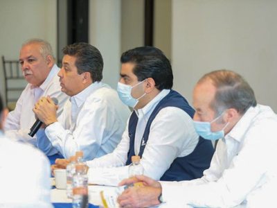 García Cabeza de Vaca se reúne con su gabinete en Casa de Gobierno de Tamaulipas