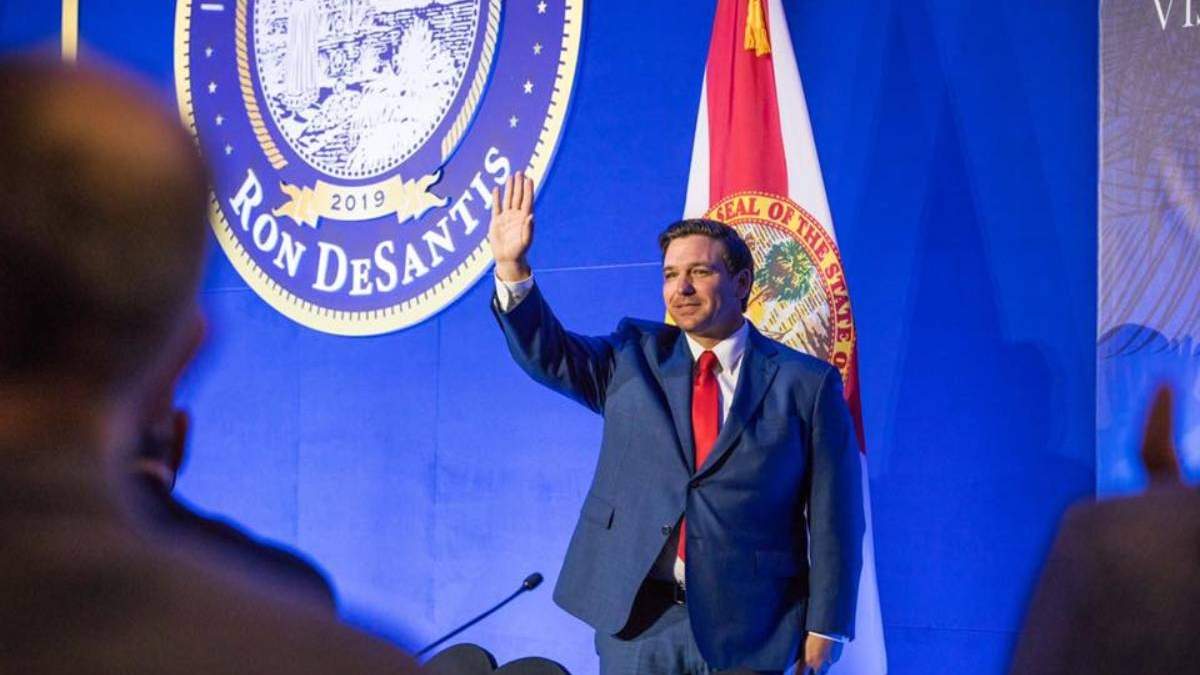 El gobernador Ron DeSantis