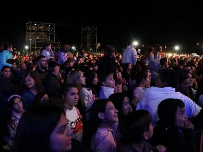 ¡Cipolletti de fiesta! Una noche a pura música
