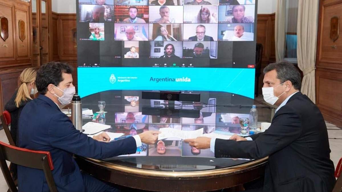 Eduardo De Pedro y Sergio Massa reunidos con referentes de los bloques del Congreso. Fuente: (Twitter)