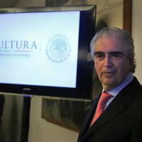 Lamentan en redes sociales la muerte de Rafael Tovar y de Teresa