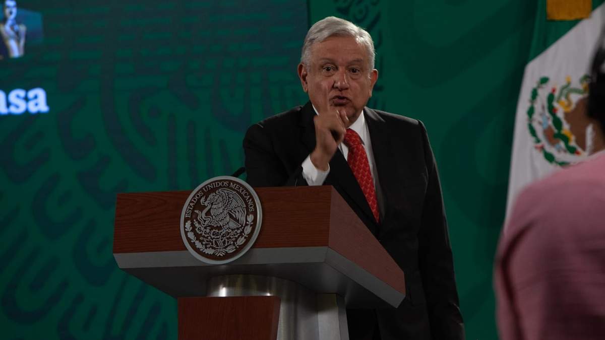 AMLO explicó la razón de su reunión con ministros de la Corte