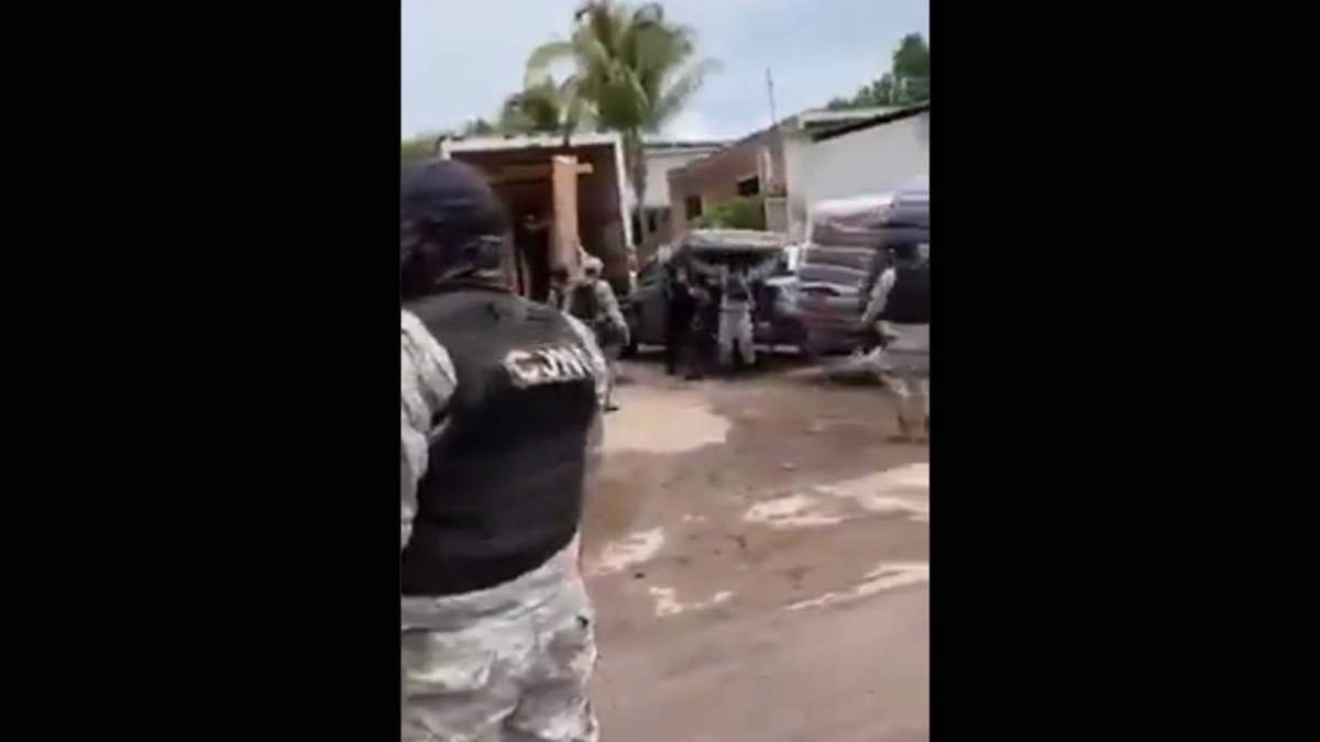 La entrega de camas por parte de presuntos miembros del CJNG