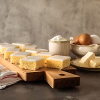 Cuadraditos de limón en tres pasos: cómo hacer esta receta sencilla ideal para la merienda