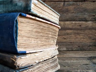 No tires esos viejos libros archivados y mirá la increíble idea que podés hacer para decorar tu casa sin gastar