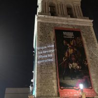 Proyectan imágenes de desaparecidos en la Catedral de Santiago, Coahuila (Video)