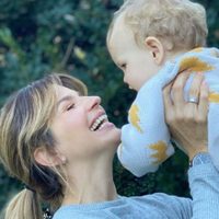 Botitas y pañales: Marcela Kloosterboer retrató a Otto haciendo esto y nos desbordó de amor
