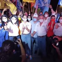 Candidata aliancista a la alcaldía de Mexicali roba aplausos a Lupita Jones en cierre de campaña
