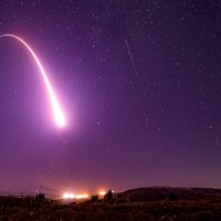 Potencias nucleares aumentan su dependencia de sus armas atómicas: SIPRI