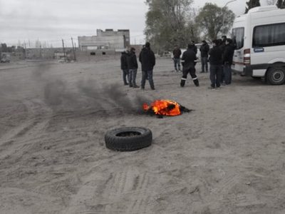 Protesta de trabajadores del EPAS de Cutral Co por falta de personal e insumos