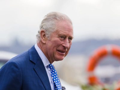 Con la asunción de Carlos III, suenan en el Caribe los llamados a removerlo como jefe de Estado