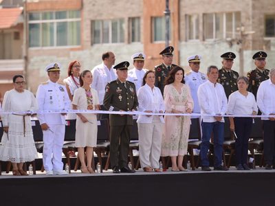 Sheinbaum llama a erradicar la corrupción en aniversario de la Marina
