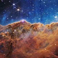 NASA: Hubble revela tormenta estelar en la galaxia NGC 1792