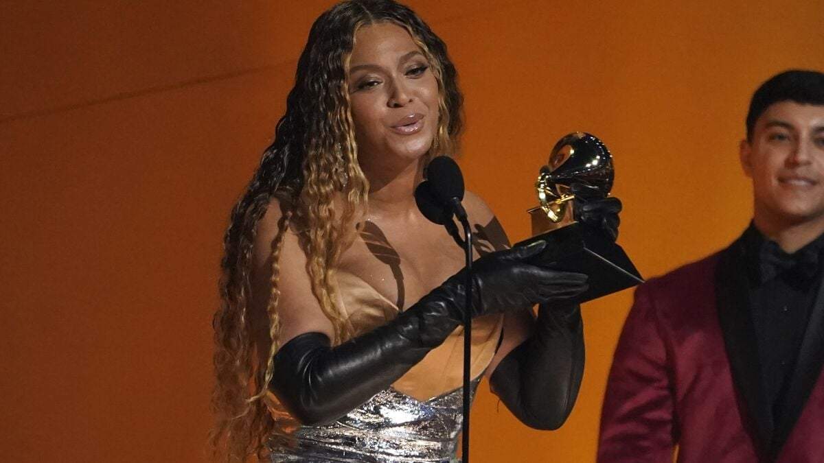 Beyoncé recibe el premio a mejor álbum de música dance o electrónica por "Renaissance" en la 65a entrega anual del Grammy