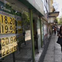 Baja el peso tras el recorte de tasas de la Fed