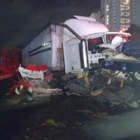 Embestida de tráiler a más de 10 autos deja al menos nueve muertos y 20 heridos en Santa Fe (Videos)