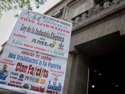 La Corte mantiene vigente la reforma a la Ley de la Industria Eléctrica impulsada por AMLO