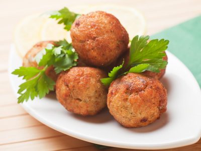 En minutos y con pocos ingredientes, prepará estas albóndigas de pollo para resolver tu almuerzo