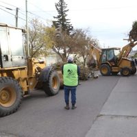 El operativo de limpieza municipal juntó 67 toneladas de residuos en Bouquet Roldán y Cumelén