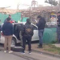Detuvieron a un roba ruedas tras un raid delictivo en el Bajo de Neuquén