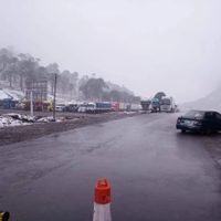 Más de 30 camiones varados en Pino Hachado por condiciones climáticas adversas y cierre del paso fronterizo