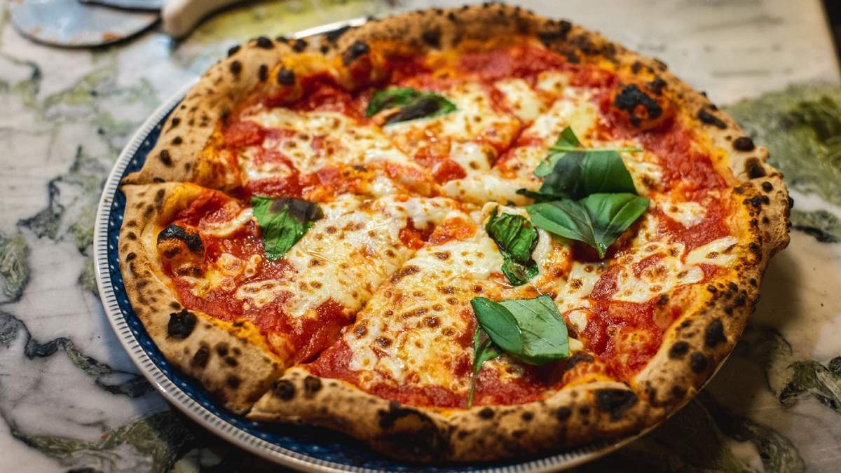 Pizza de avena. Fuente: (Instagram)