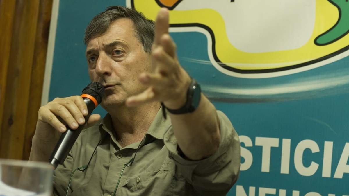El periodista e historiador peronista, Aldo Duzdevich, en el Día de la Lealtad. Fuente: (Emiliano Ortiz)