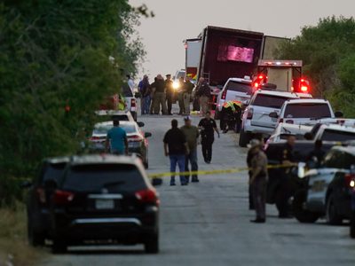 Texas: Hombre se declara culpable de tráfico de personas en caso de 53 migrantes muertos en camión