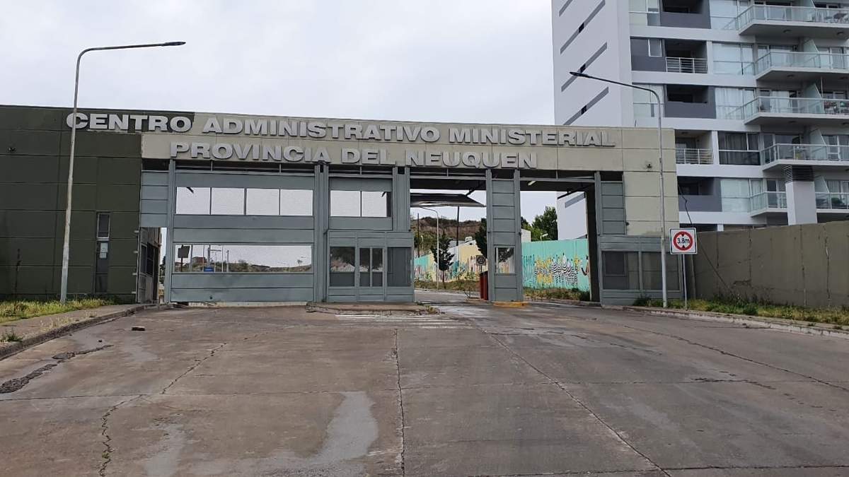 Centro Administrativo Ministerial de la ciudad de Neuquén. Fuente: (Javier Manzano)